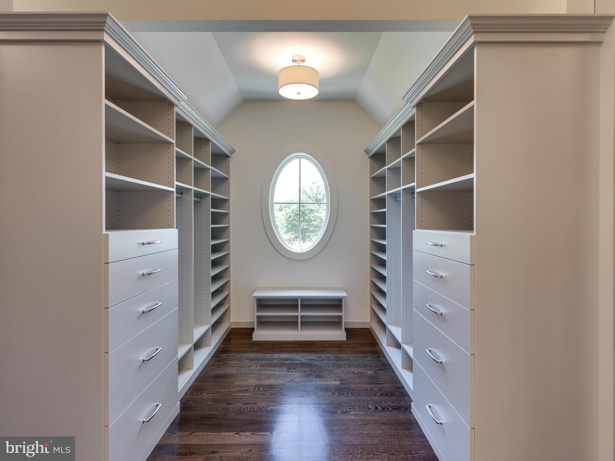 7100 Capitol View Drive McLean, VA 22101 - Photo 20 of 29 Master Bedroom Suite Closet
