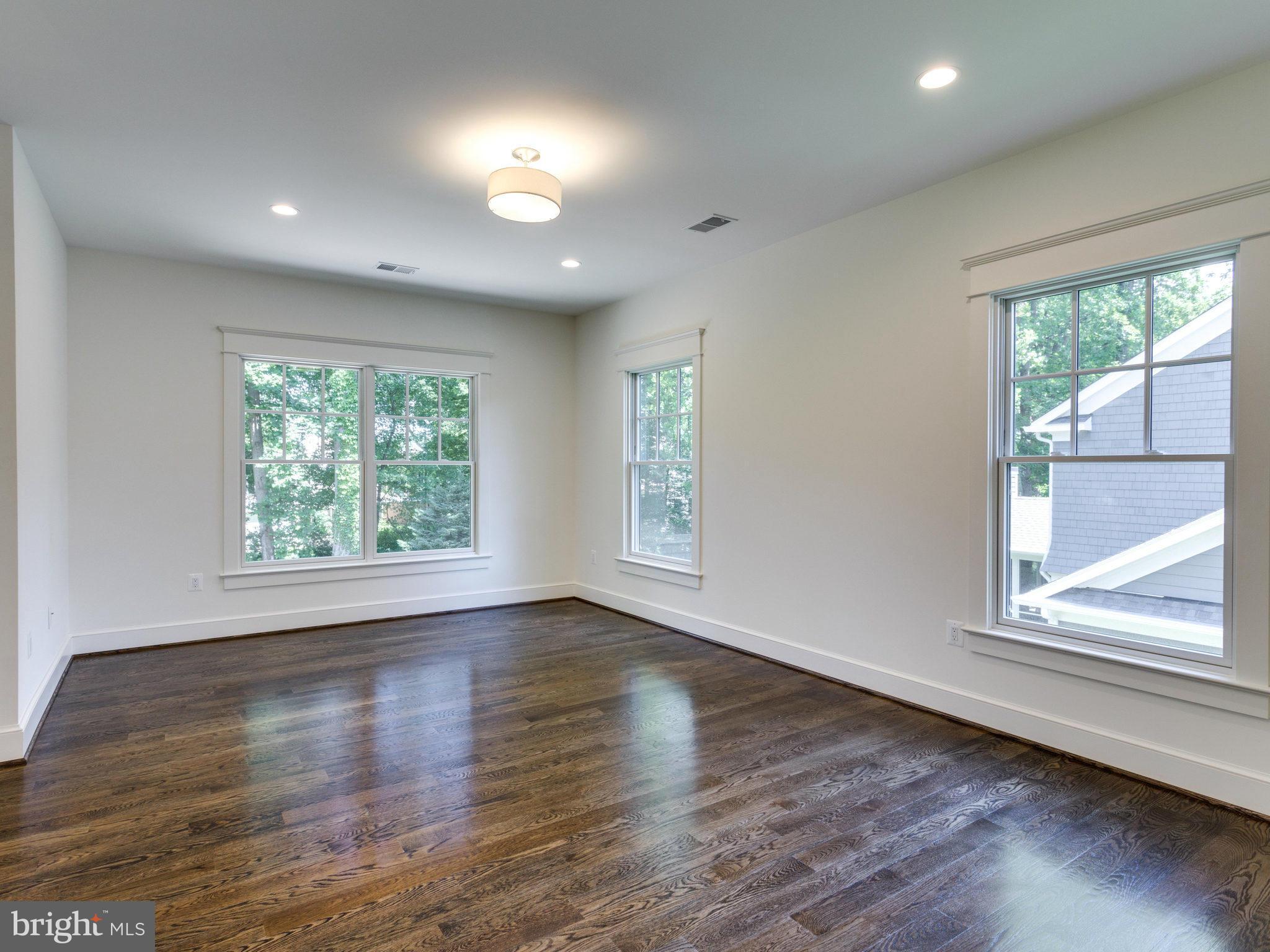 7100 Capitol View Drive McLean, VA 22101 - Photo 23 of 29 Bedroom