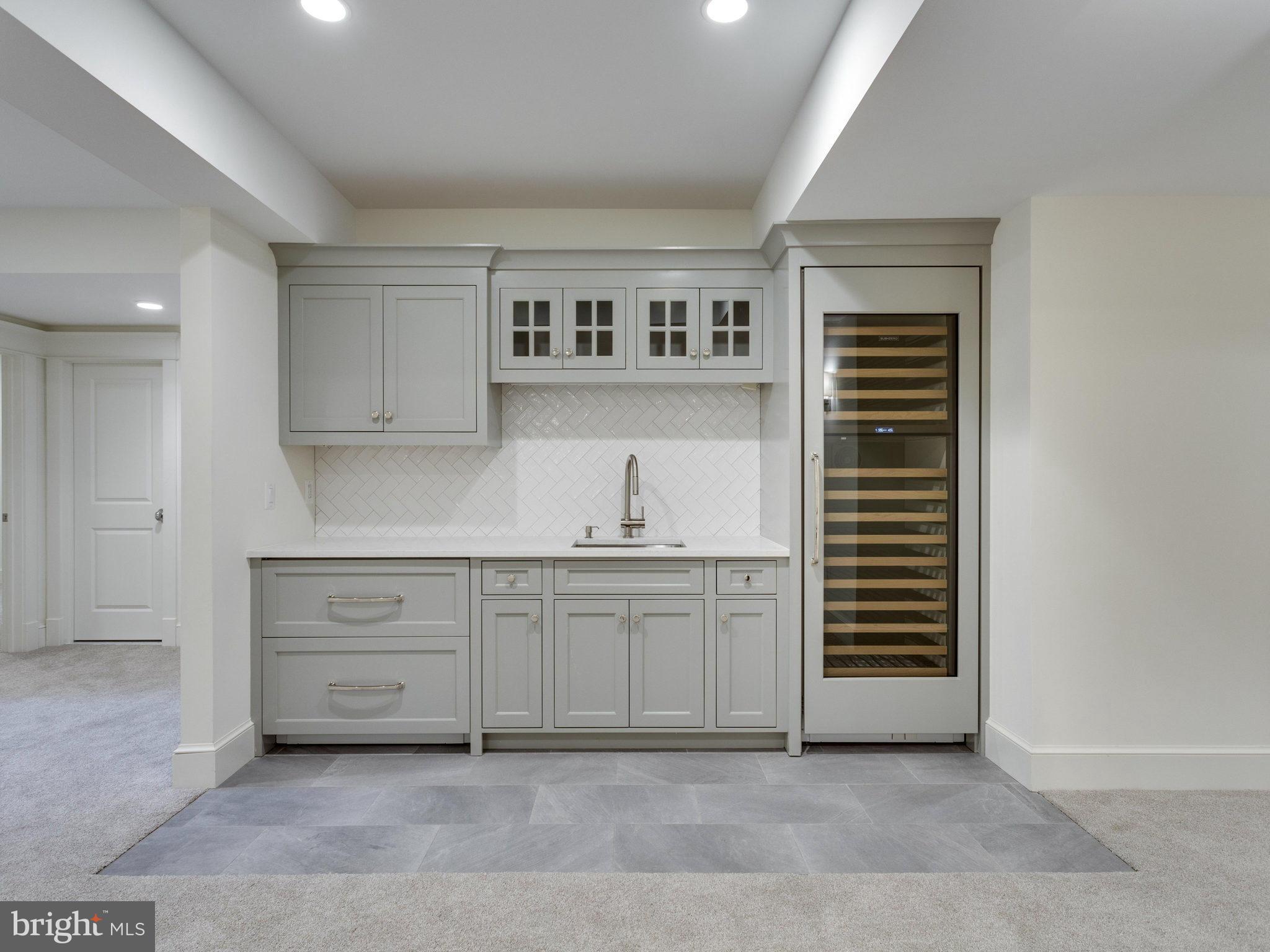 7100 Capitol View Drive McLean, VA 22101 - Photo 26 of 29 Wet Bar at Lower Level