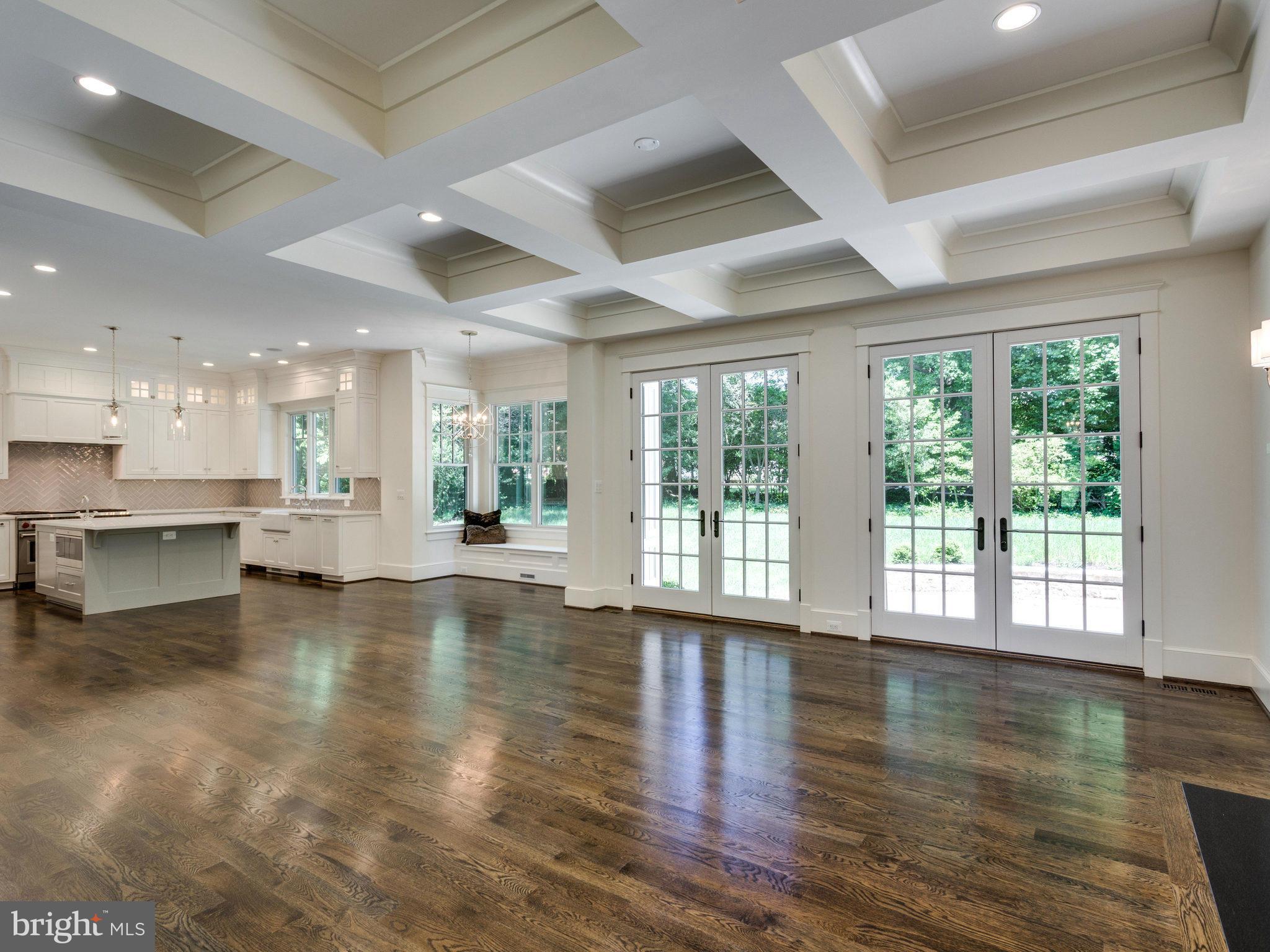 7100 Capitol View Drive McLean, VA 22101 - Photo 10 of 29 Family Room