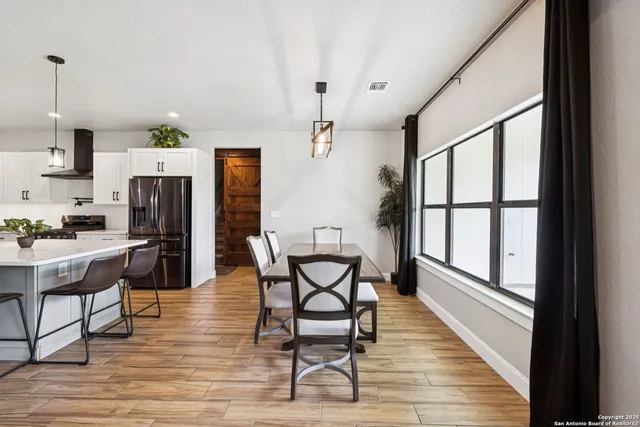 $629,900 | 177 East Short Meadow Drive, Lytle, TX 78052