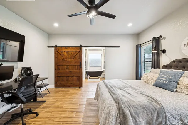 $629,900 | 177 East Short Meadow Drive, Lytle, TX 78052