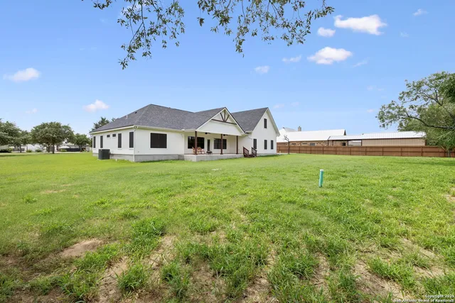$629,900 | 177 East Short Meadow Drive, Lytle, TX 78052