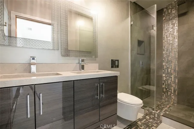 $1,100,000 | 10752 Gerald Avenue, Granada Hills, CA 91344