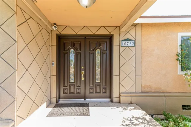 $1,100,000 | 10752 Gerald Avenue, Granada Hills, CA 91344