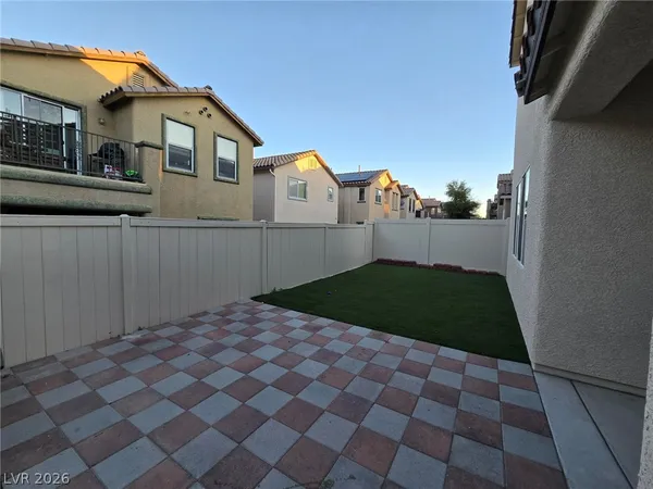 $2,000 | 8140 Misty Horizon Court, Las Vegas, NV 89113