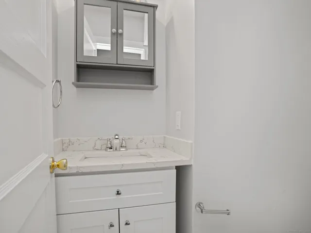 $5,750 | 29 Redfield Road, Fairfield, CT 06824