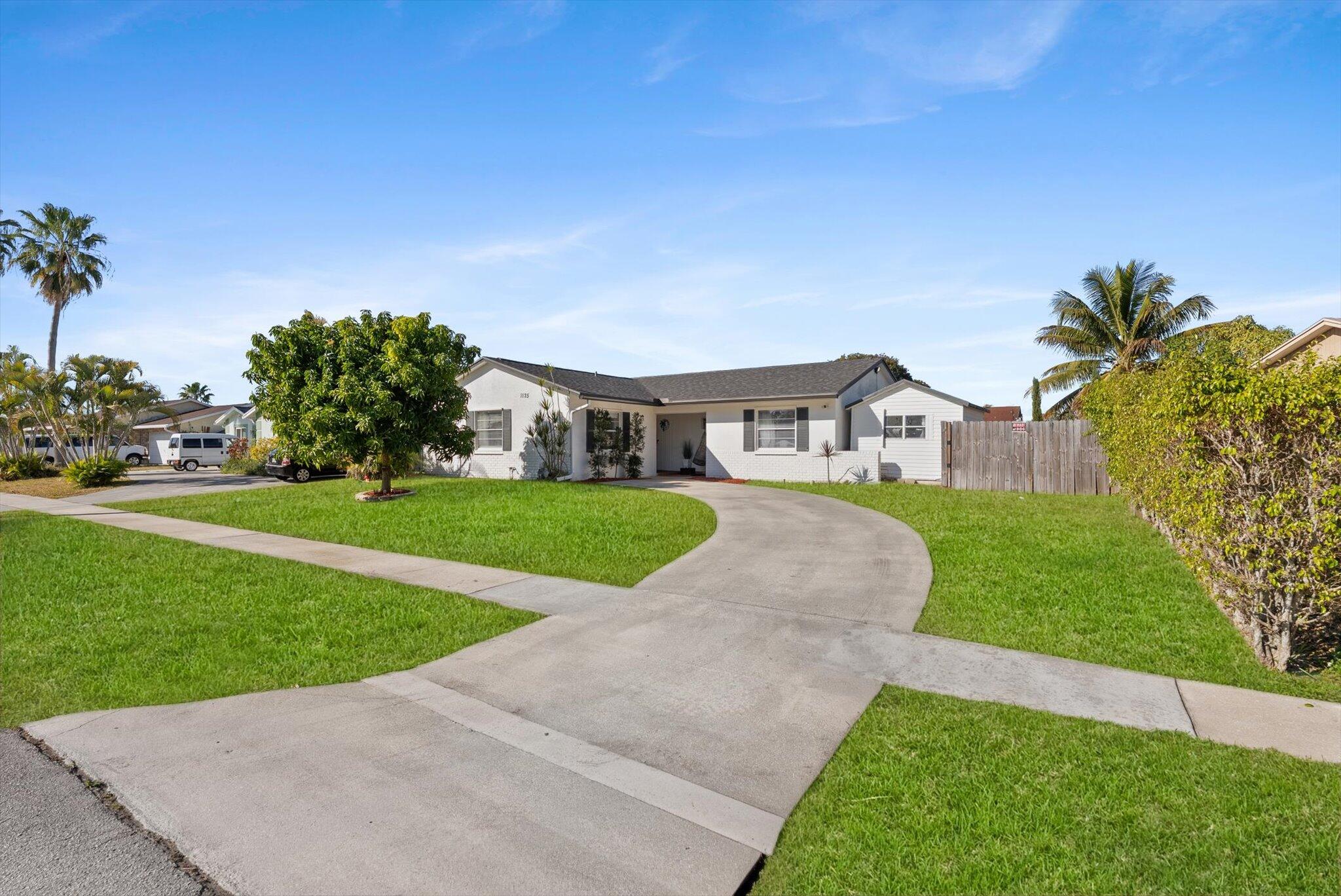 1125 Rhapsody Way Royal Palm Beach, FL 33411 - Photo 2 of 39 02-2