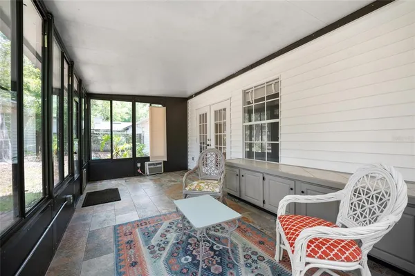 $315,000 | 1047 Northwest 41st Drive, Gainesville, FL 32605