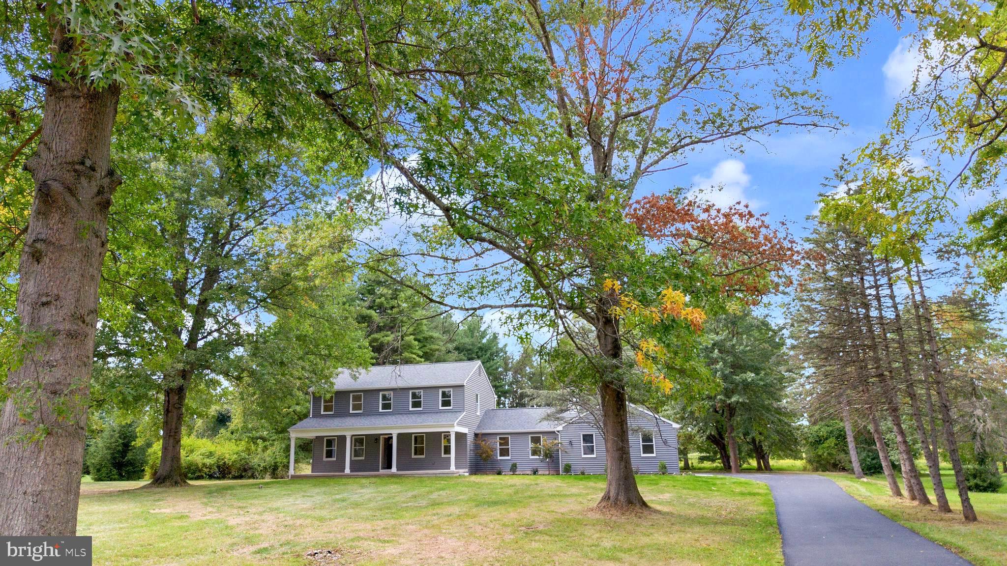5925 Corrigan Road Doylestown, PA 18902 - Photo 2 of 64 Large front yard