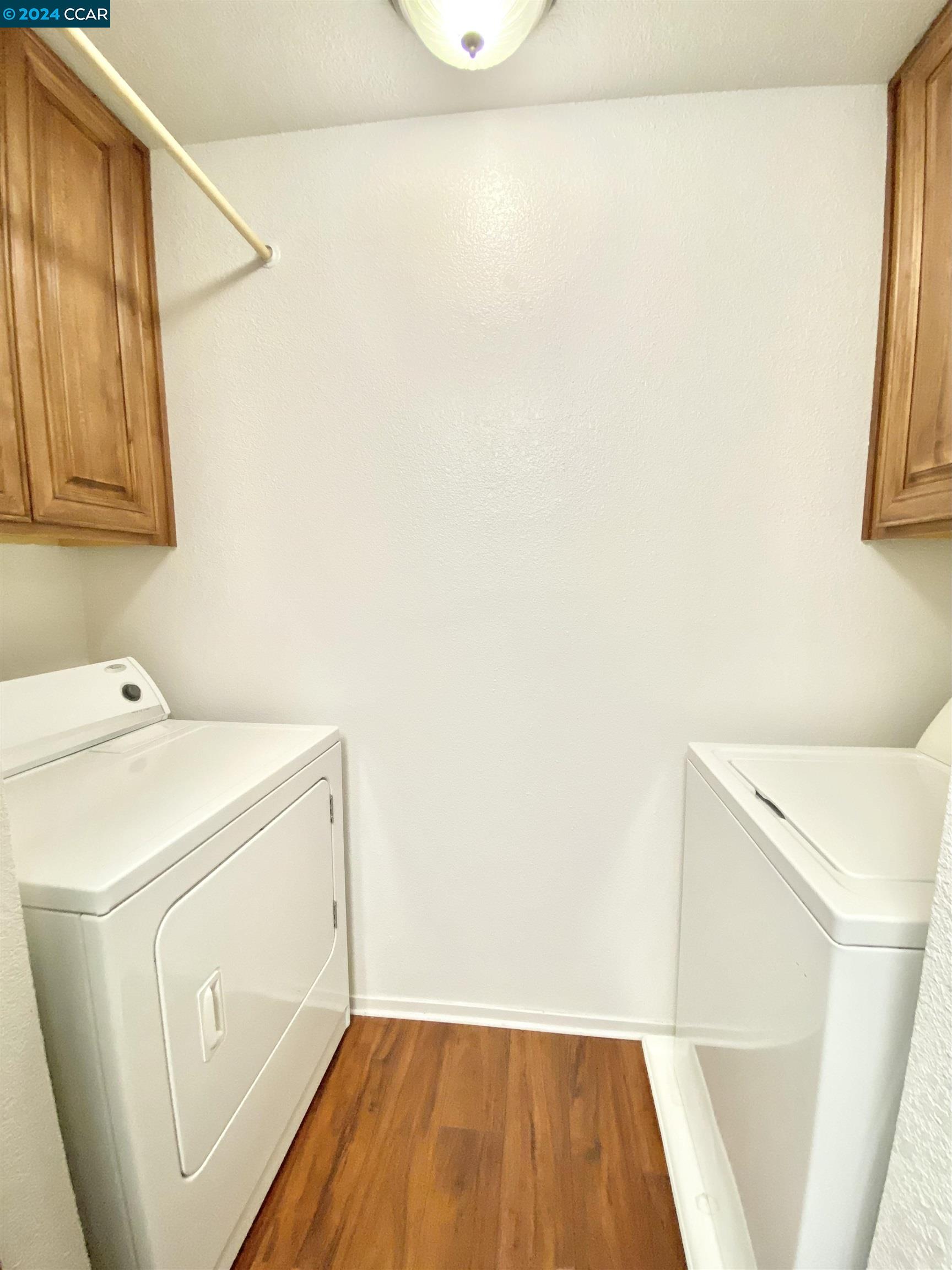 222 Piedmont Lane Pittsburg, CA 94565 - Photo 17 of 25 a utility room with dryer and washer