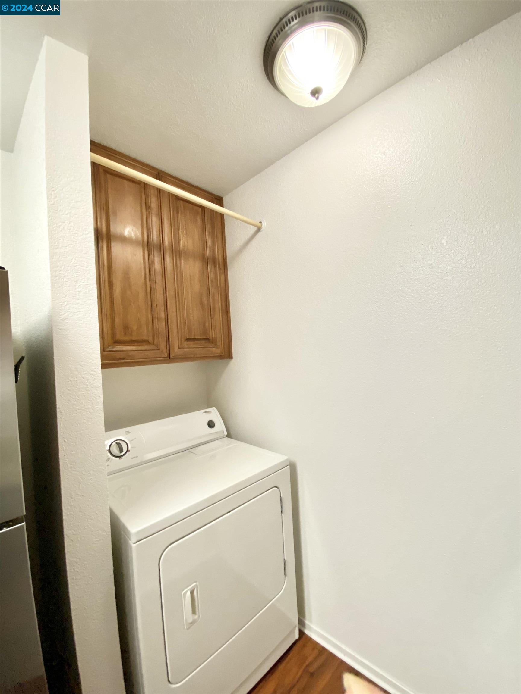222 Piedmont Lane Pittsburg, CA 94565 - Photo 18 of 25 a utility room with dryer and washer