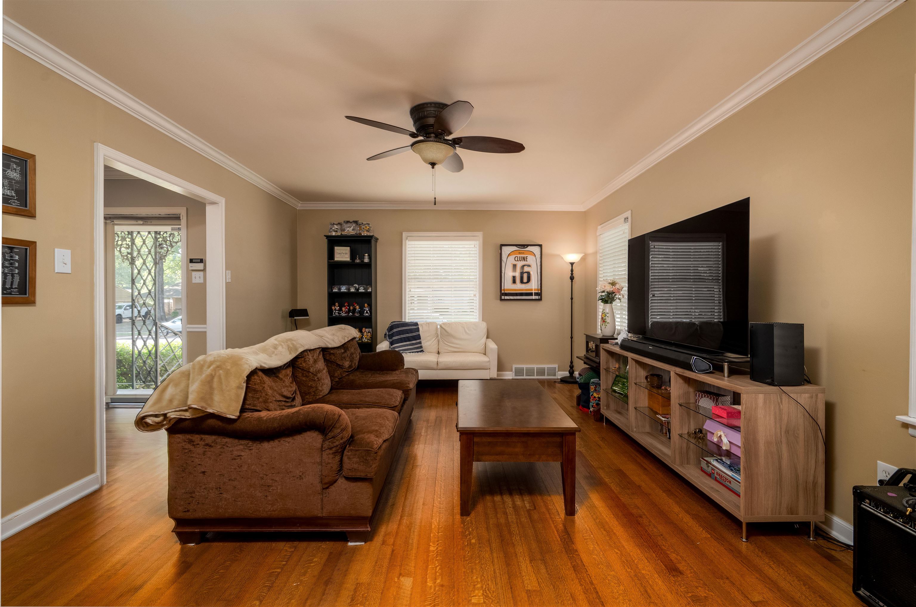 5169 Sequoia Road Memphis, TN 38117 - Photo 5 of 18