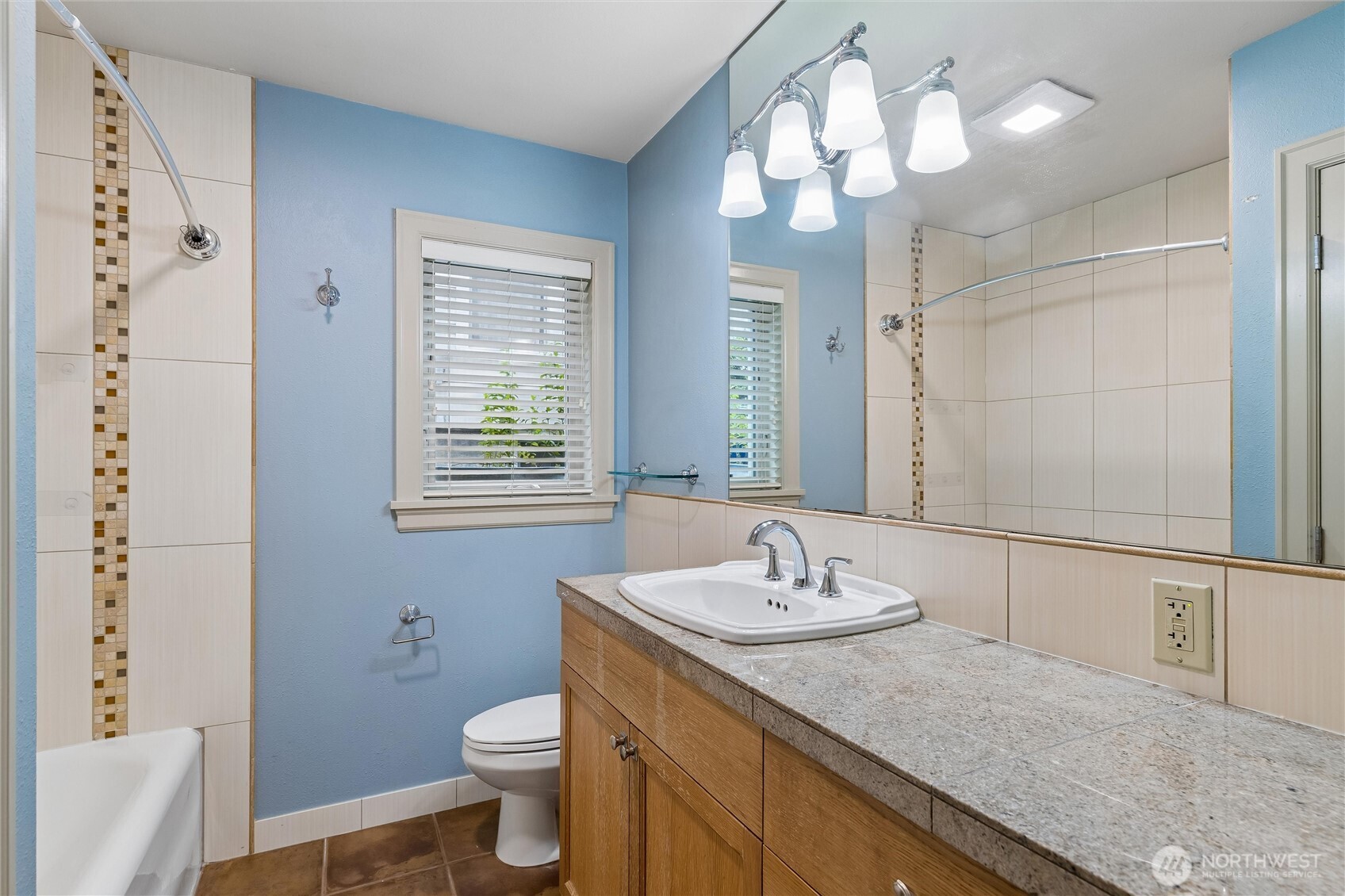 102 Galer Street, Unit 102 Seattle, WA 98109 - Photo 12 of 13