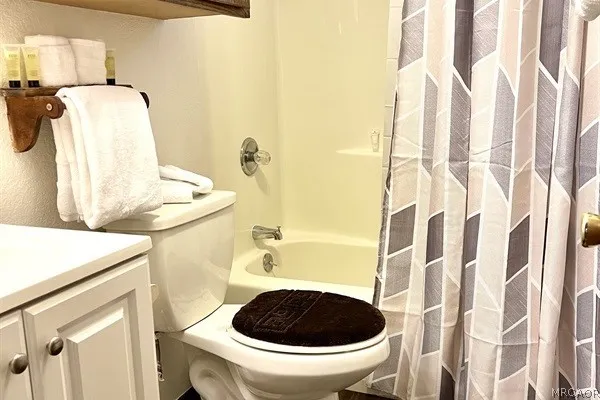 $1,895 | 42534 La Placida Avenue, Big Bear Lake, CA 92315