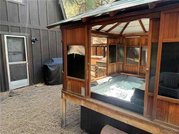 $1,895 | 42534 La Placida Avenue, Big Bear Lake, CA 92315