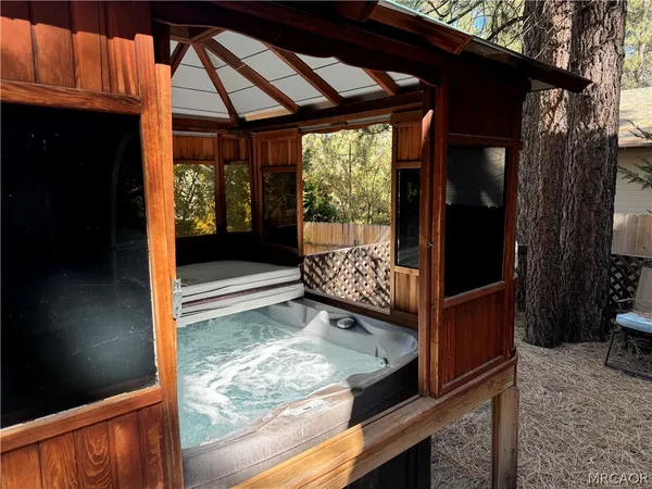 $1,895 | 42534 La Placida Avenue, Big Bear Lake, CA 92315