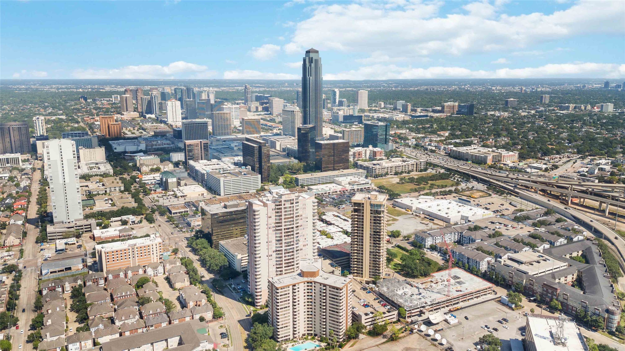 3505 Sage Road, Unit 1508 Houston, TX 77056 - Photo 20 of 23 Located in one of Houston’s most connected neighborhoods, this aerial view showcases the exceptional accessibility of the Galleria/Uptown area. Major highways, premier shopping destinations, renowned restaurants, and key employment centers are all within easy reach, making everyday convenience a defining feature of life at 3505 Sage Road.