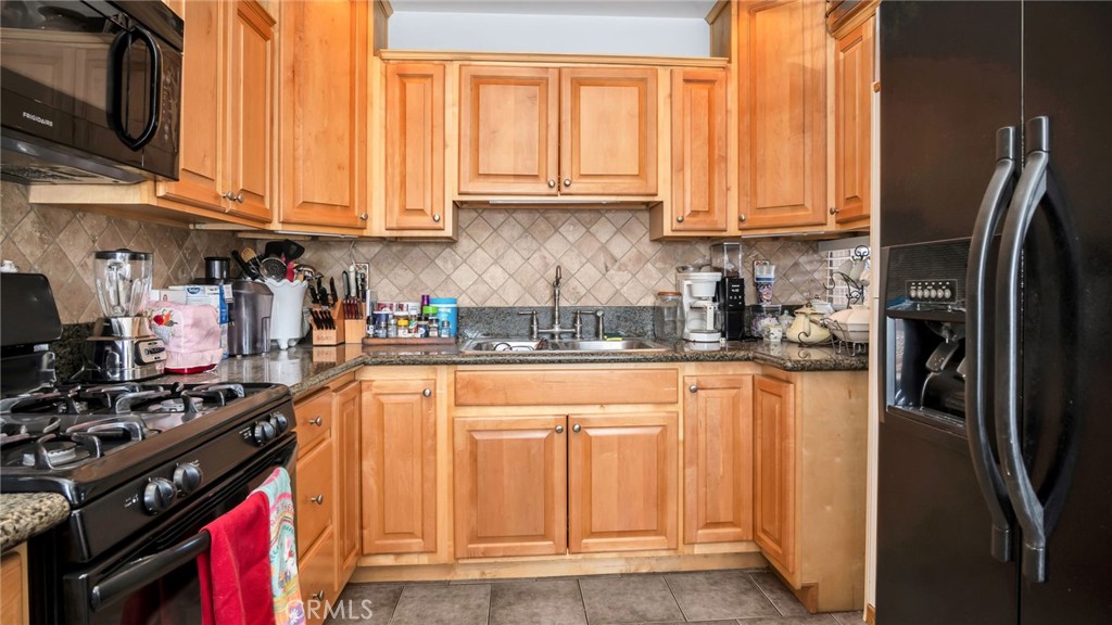 9046 Gallatin Road Pico Rivera, CA 90660 - Photo 7 of 31