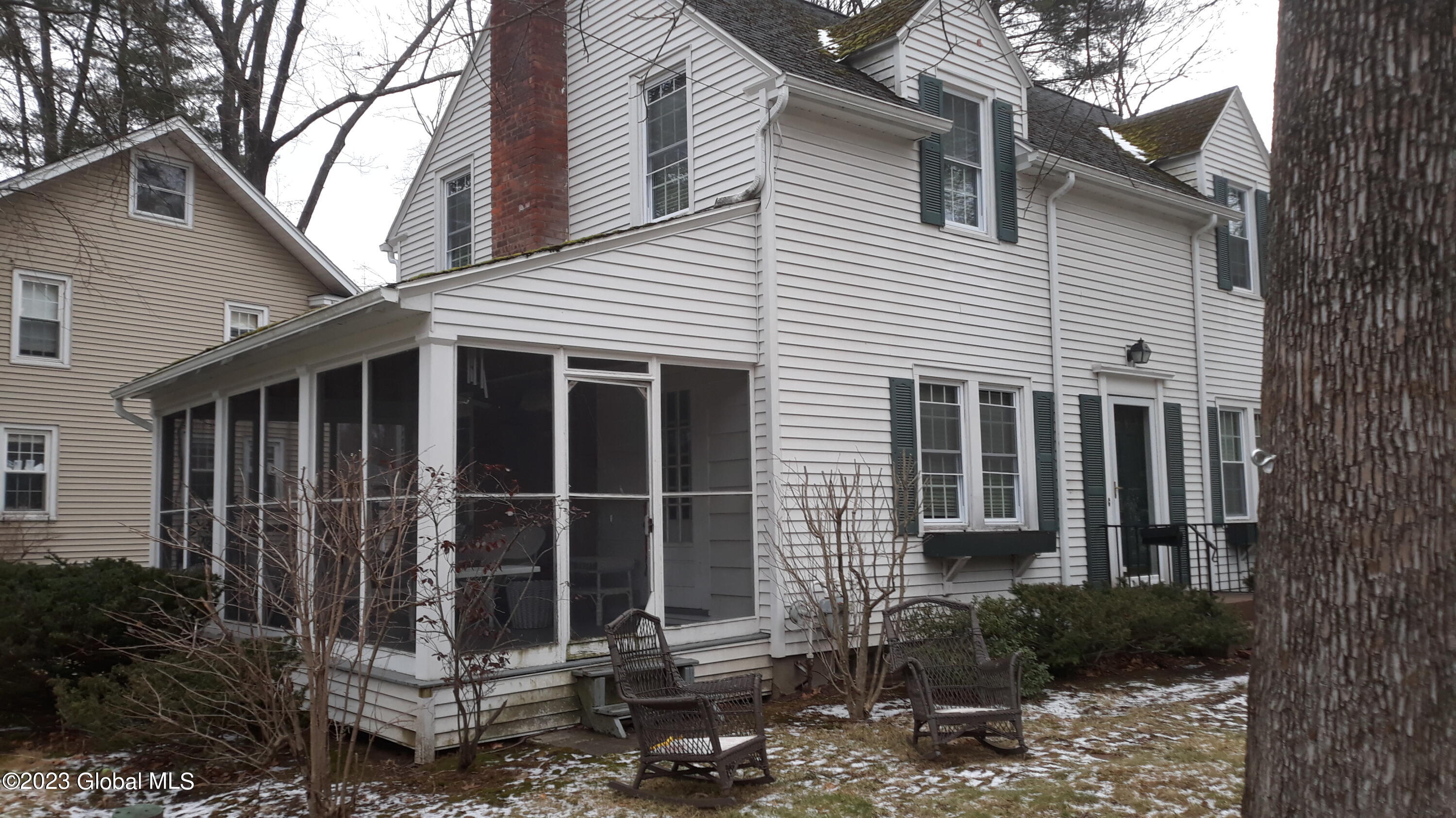 2 Douglas Road Bethlehem, NY 12054 - Photo 28 of 30 20230122_142757