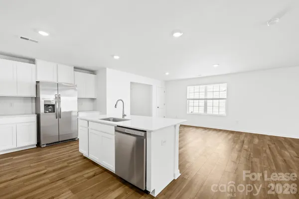 $2,600 | 544 Sand Dunes Drive, Kannapolis, NC 28081