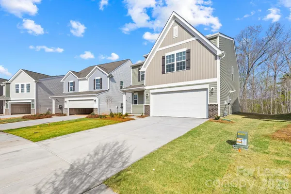 $2,600 | 544 Sand Dunes Drive, Kannapolis, NC 28081