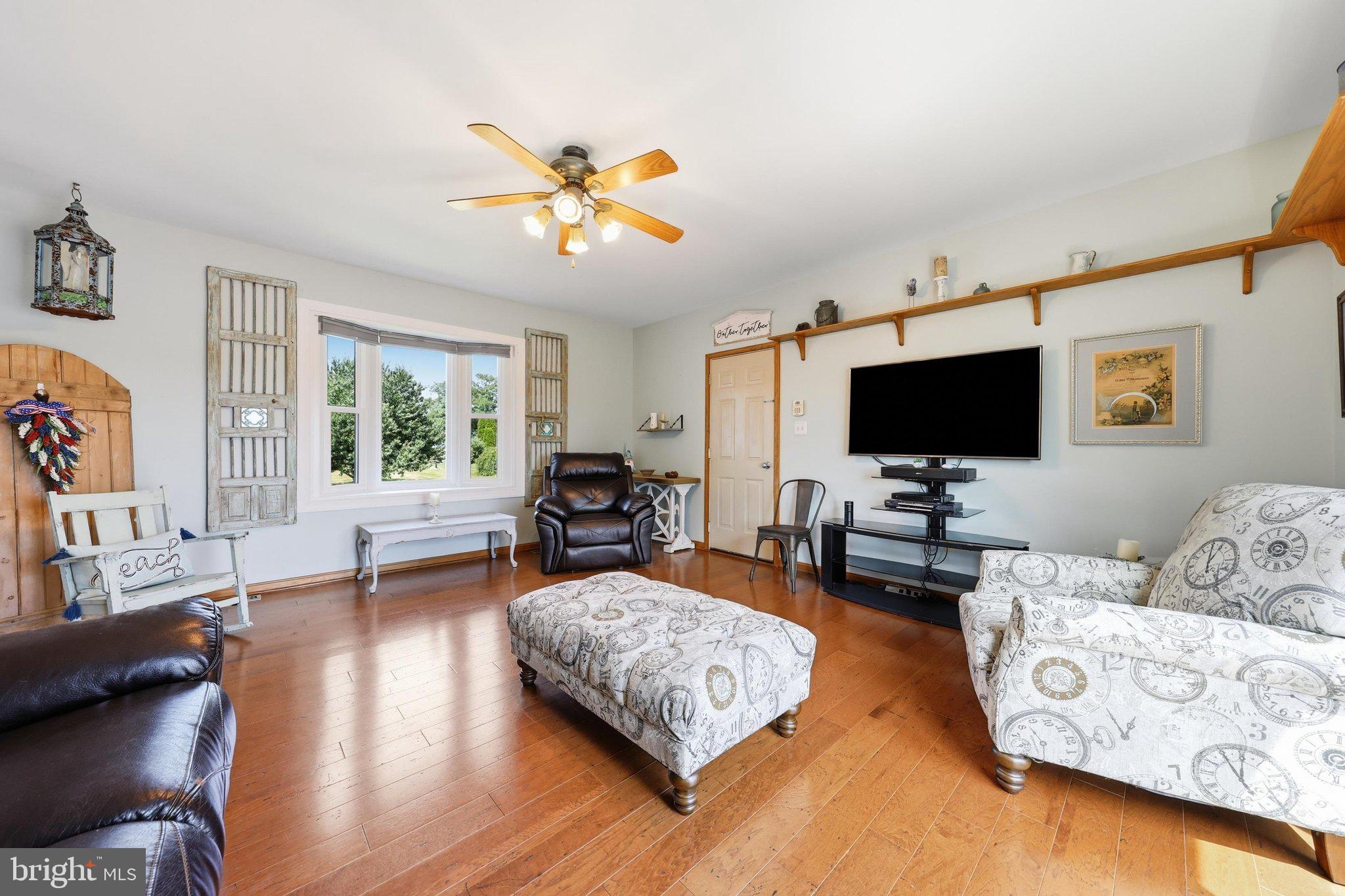 11841 Ashton Road Clear Spring, MD 21722 - Photo 15 of 56 Family Room