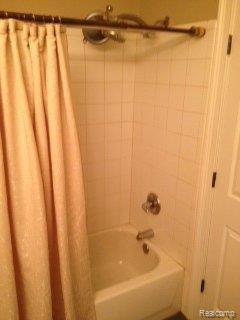 39172 Hayes Road Clinton Township, MI 48038 - Photo 12 of 13 image (13).jpeg