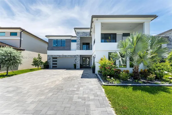 $3,100,000 | 8524 Shoreacres Street, Boca Raton, FL 33434