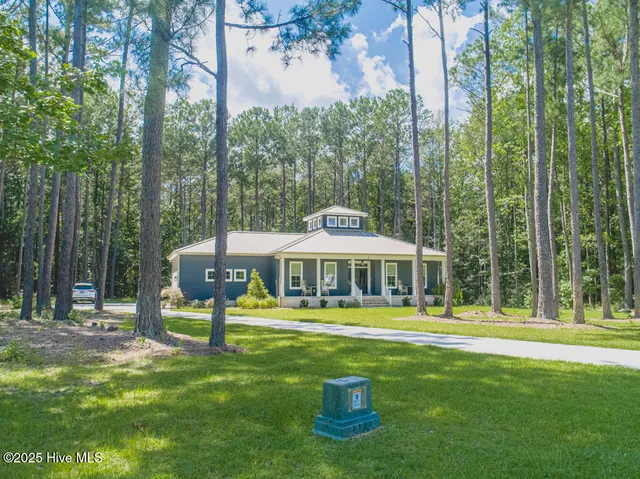 $595,000 | 78 Snowy Egret Court, Minnesott Beach, NC 28510