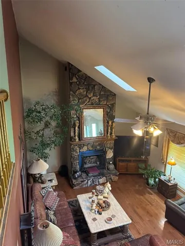 $525,000 | 31625 Old Highway 5, Eldridge, MO 65463