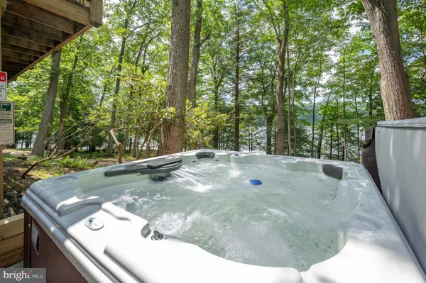 $2,390,000 | 2411 Lake Shore Drive, Oakland, MD 21550