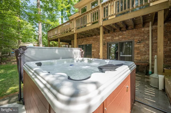 $2,390,000 | 2411 Lake Shore Drive, Oakland, MD 21550