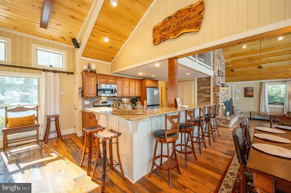 $2,390,000 | 2411 Lake Shore Drive, Oakland, MD 21550