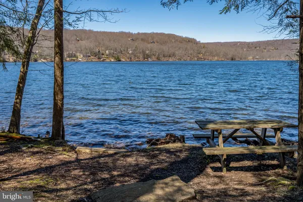 $2,390,000 | 2411 Lake Shore Drive, Oakland, MD 21550