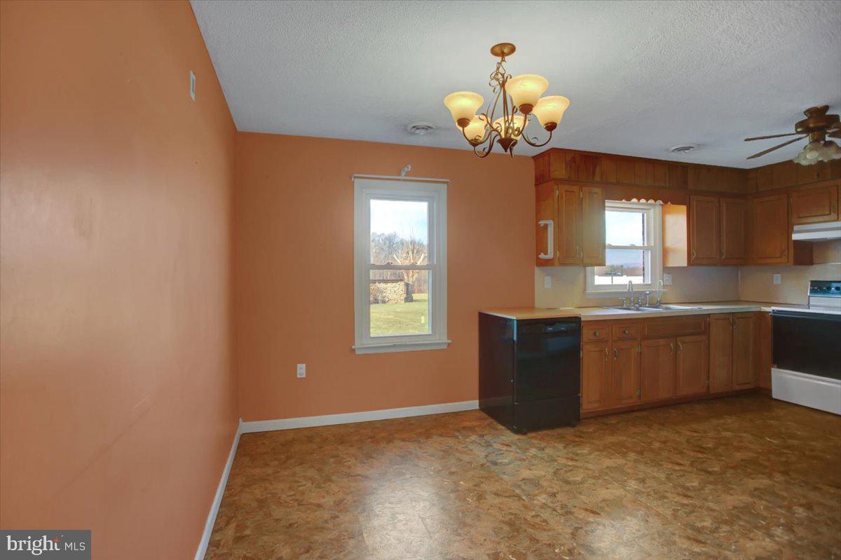 981 Ridge Road Shippensburg, PA 17257 - Photo 8 of 34 Gallery Image 8