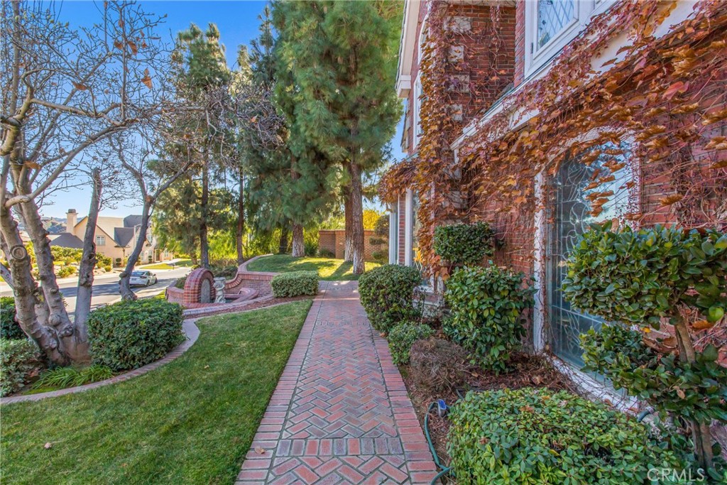 1608 Smiley Ridge Redlands, CA 92373 - Photo 7 of 20