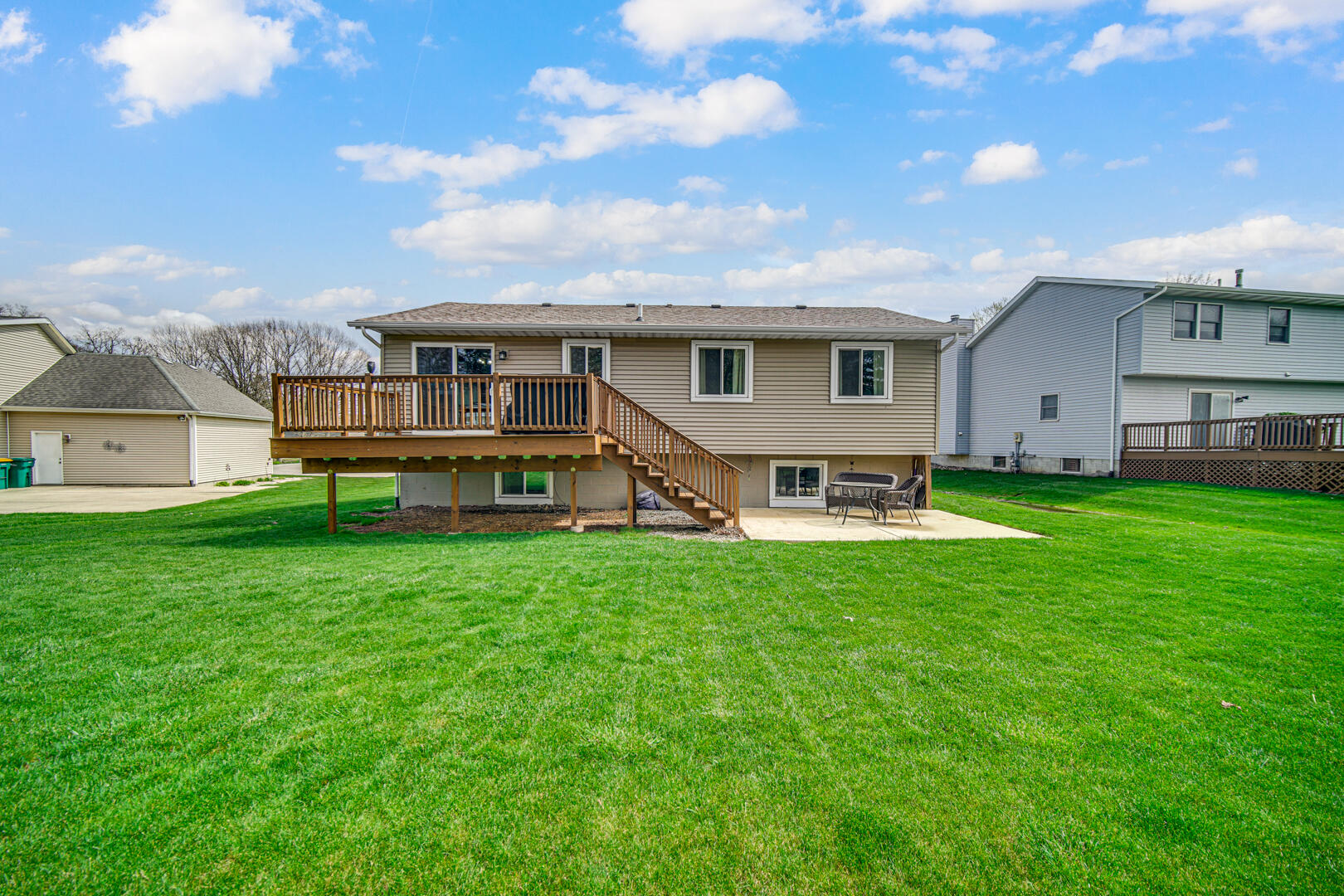 3113 Devonshire Circle Crown Point, IN 46307 - Photo 17 of 18 1620x1080