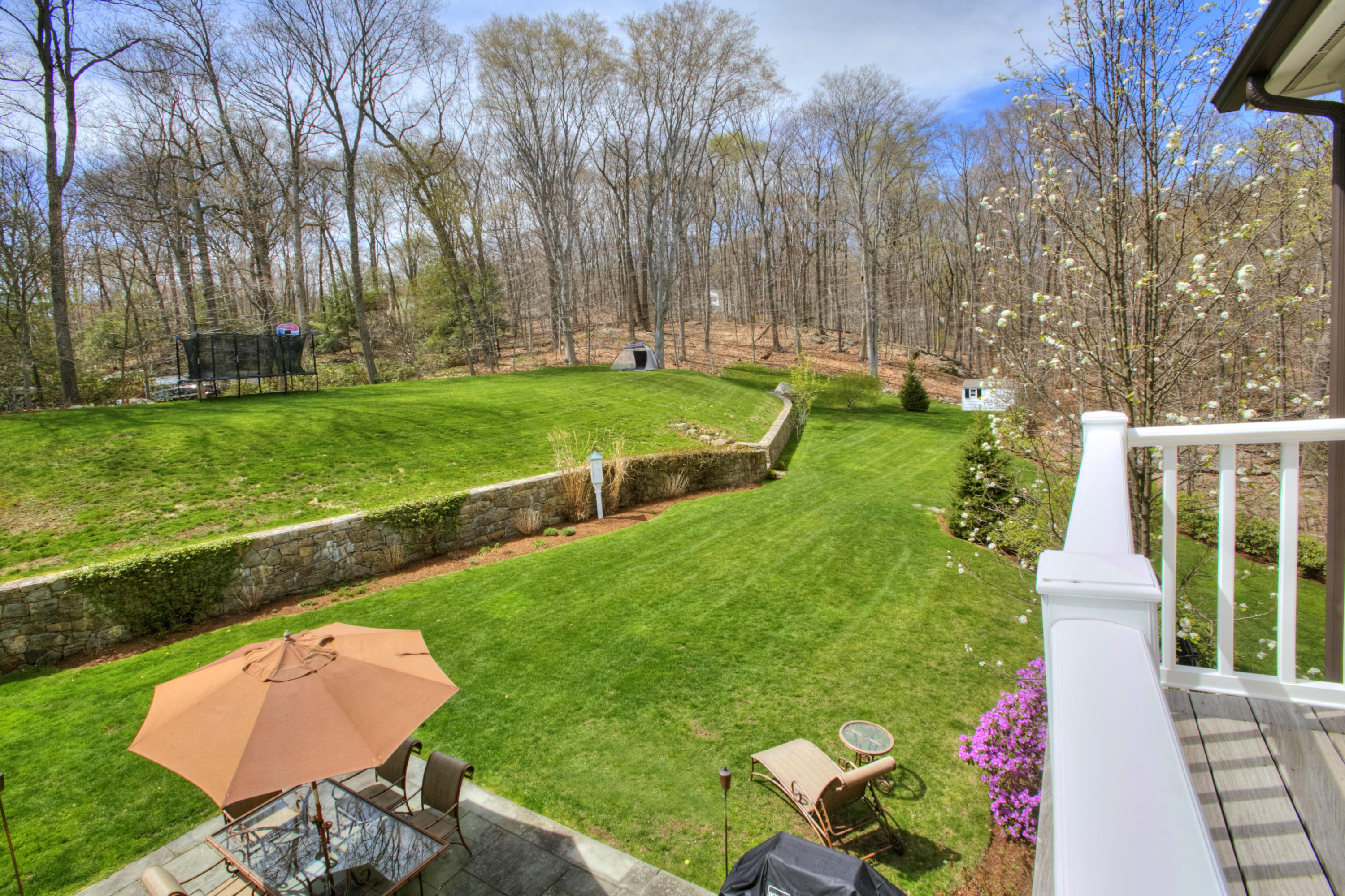 124 Thayer Pond Road New Canaan, CT 06840 - Photo 32 of 34 Balcony view