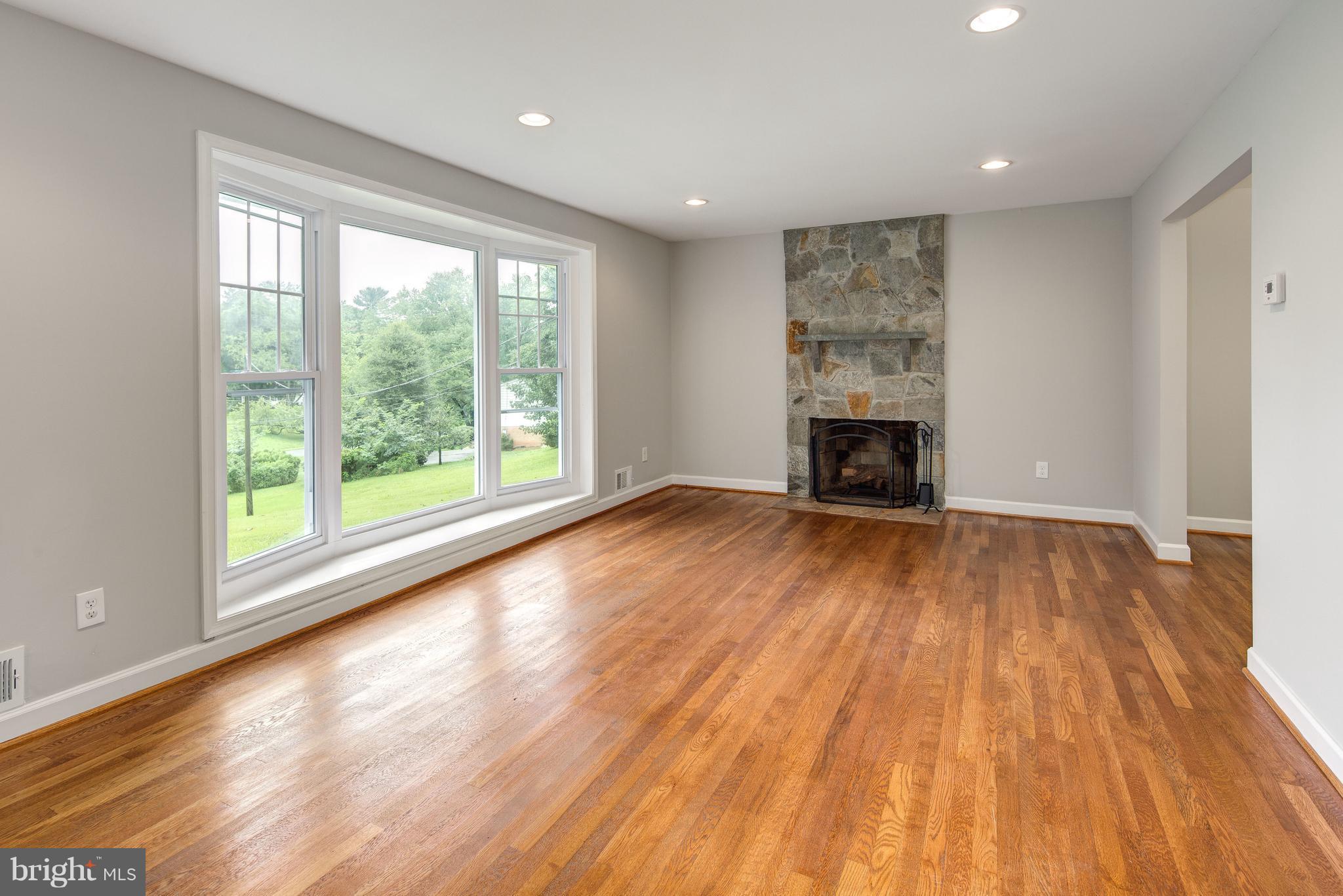 12908 Gaffney Road Silver Spring, MD 20904 - Photo 8 of 29 Living Room