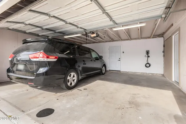 $884,900 | 2013 West Windsor Avenue, Phoenix, AZ 85009