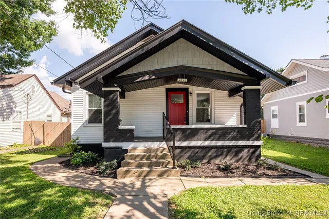 $275,000 | 2216 Morton Avenue, New Albany, IN 47150