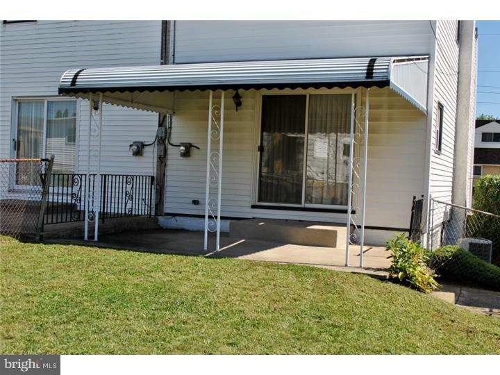 2810 Sebring Road Philadelphia, PA 19152 - Photo 22 of 25 Patio