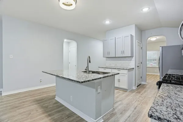 $1,800 | 6034 Palmetto Way, San Antonio, TX 78253