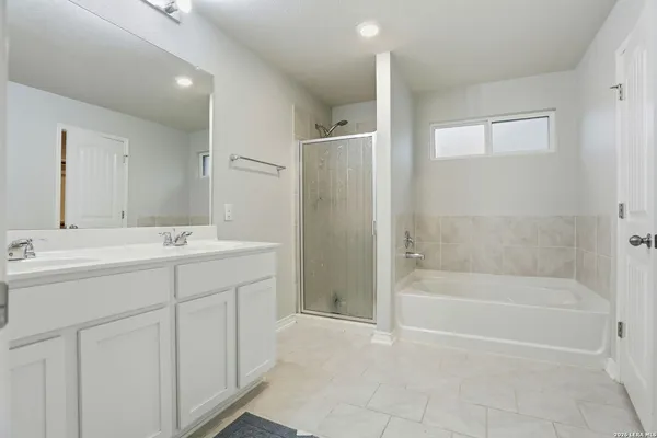 $1,800 | 6034 Palmetto Way, San Antonio, TX 78253
