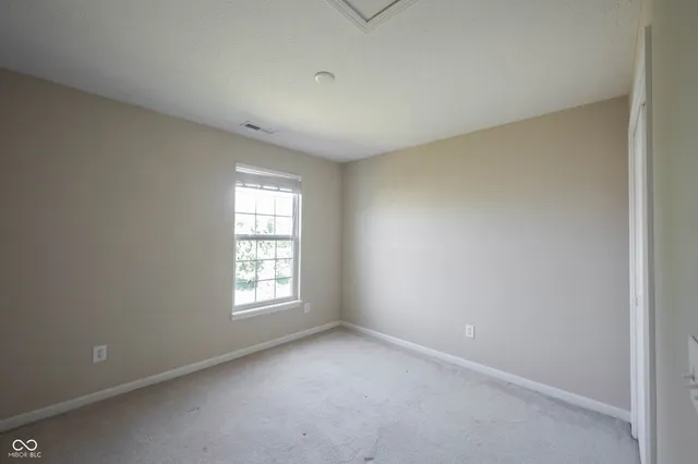 $2,800 | 13086 Avon Cross Way, Fishers, IN 46037