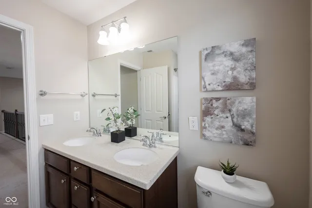 $2,800 | 13086 Avon Cross Way, Fishers, IN 46037