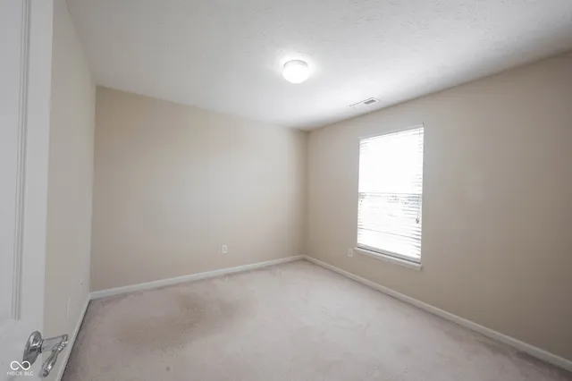 $2,800 | 13086 Avon Cross Way, Fishers, IN 46037