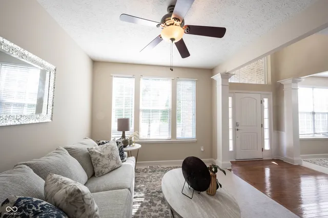 $2,800 | 13086 Avon Cross Way, Fishers, IN 46037