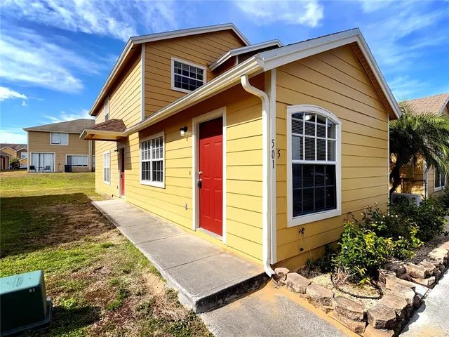 $1,100 | 501 Coconut Palm Way, Unit LOCKOUT, Davenport, FL 33897